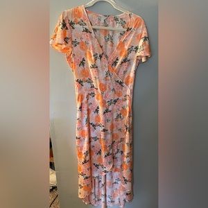 Belle & Sky Floral wrap midi dress light pink orange - size M